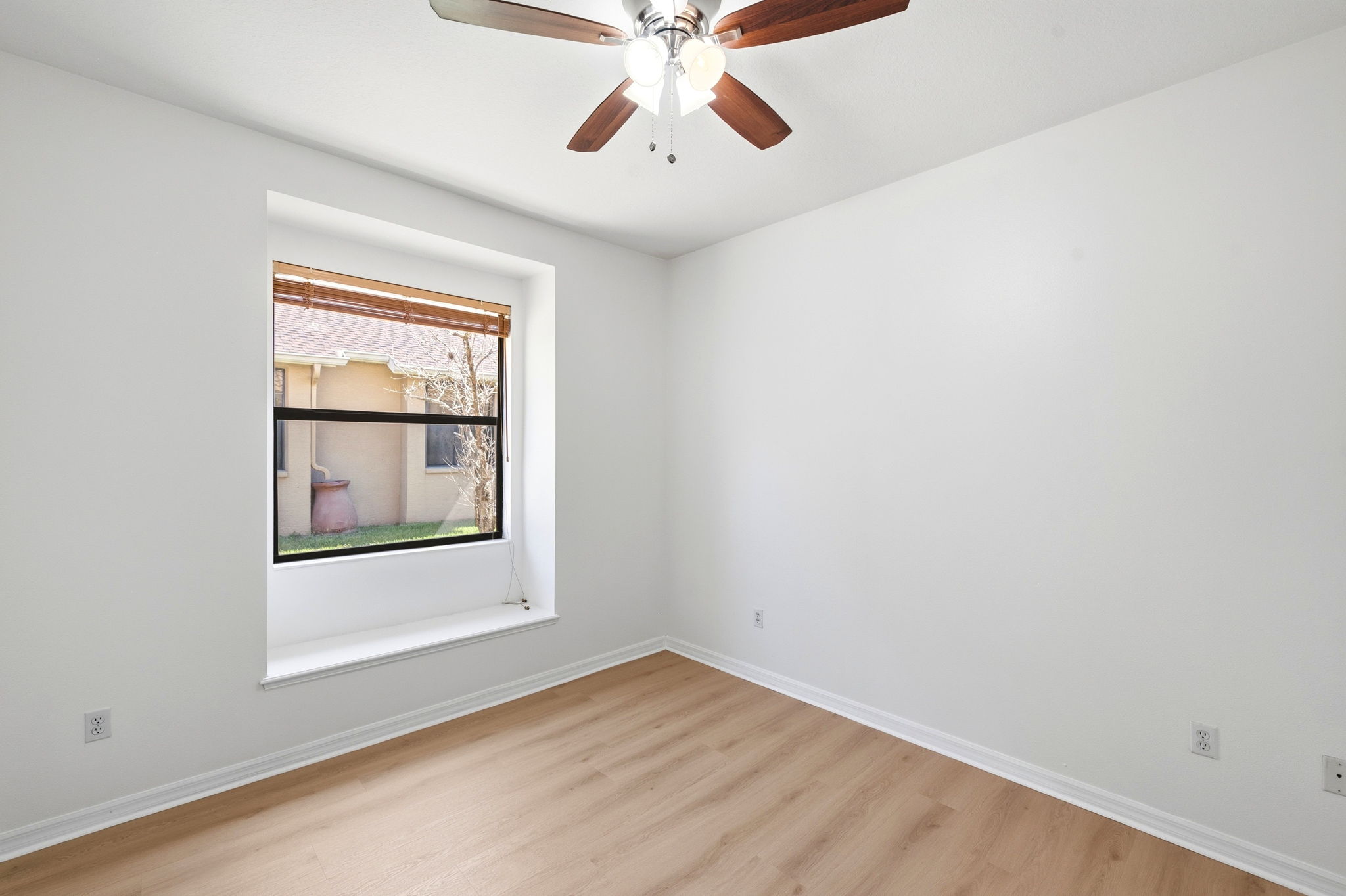 Interiors (44)