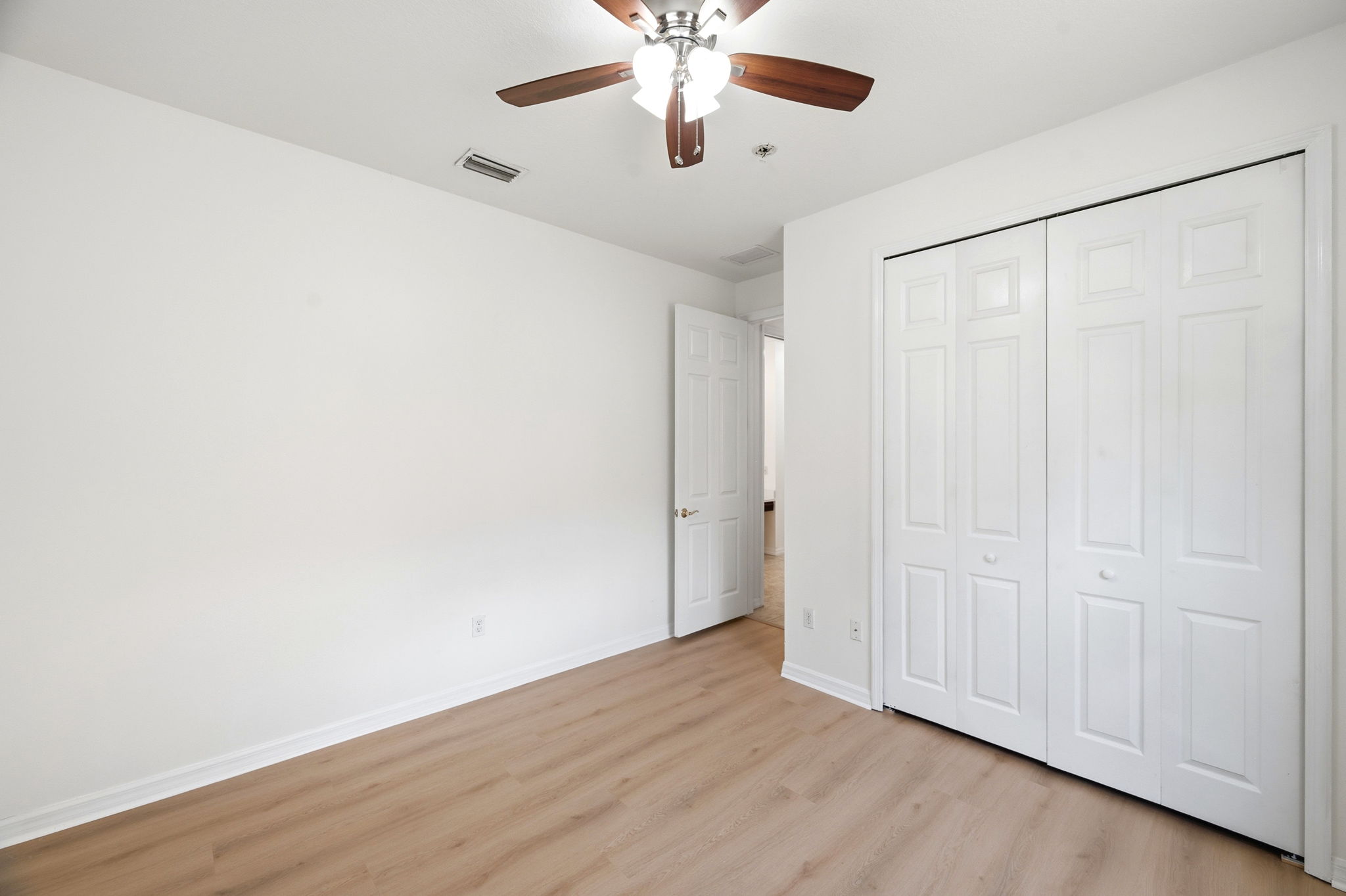 Interiors (46)