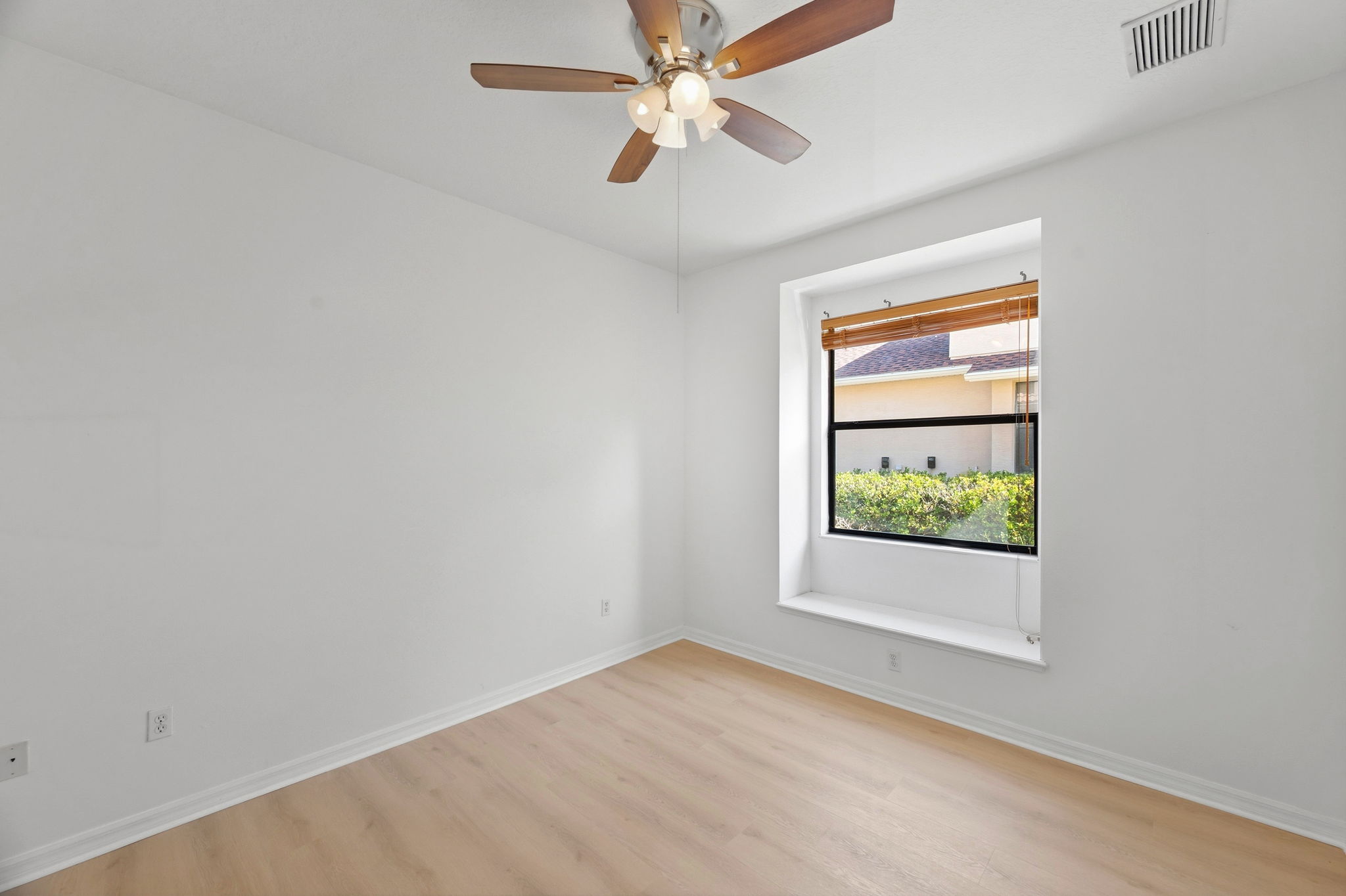 Interiors (48)