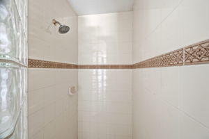 Interiors (33)
