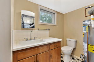  Photo 40
