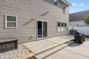  Photo 40