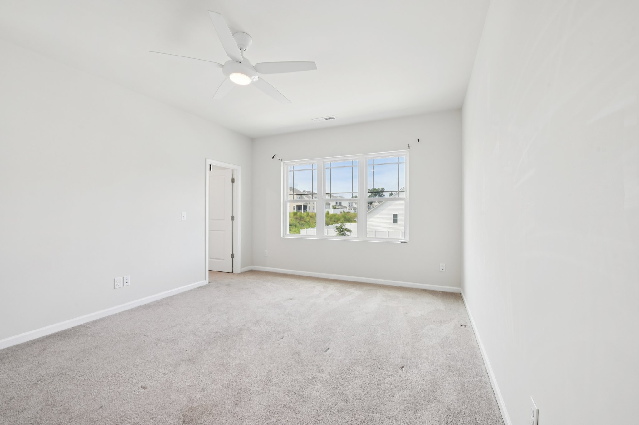 Bunker Hill Dr-S2108-018.jpg