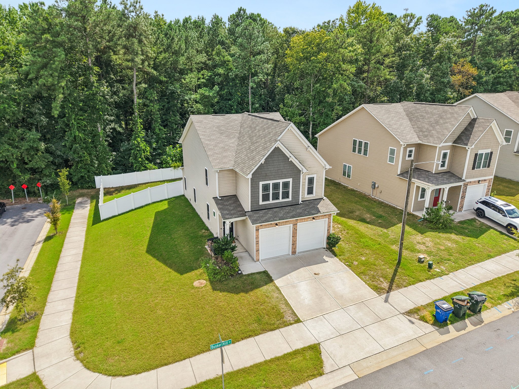 Bunker Hill Dr-S2108-037.jpg