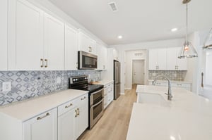 Bunker Hill Dr-S2108-011.jpg