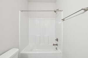 Bunker Hill Dr-S2108-029.jpg