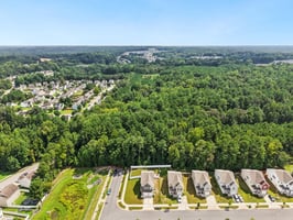 Bunker Hill Dr-S2108-040.jpg