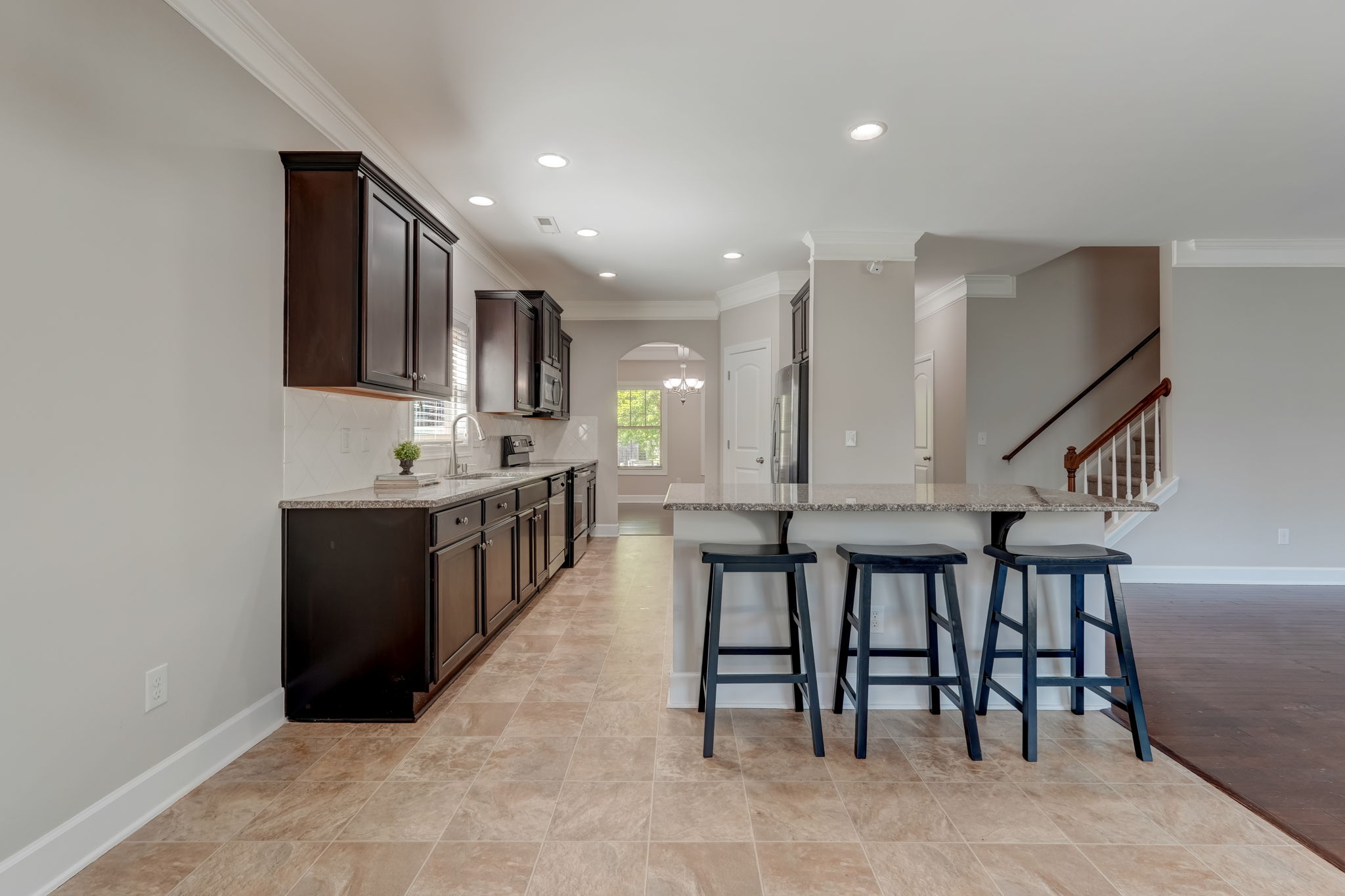 Kitchen/Breakfast Bar