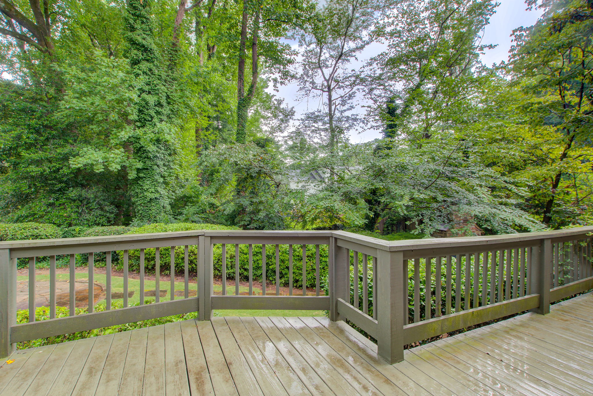 23 Exterior Breakfast Area Walkout View