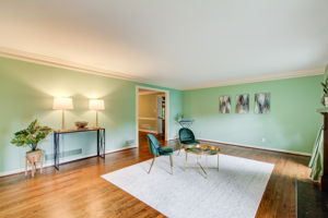 7 Living Room D w Dining View