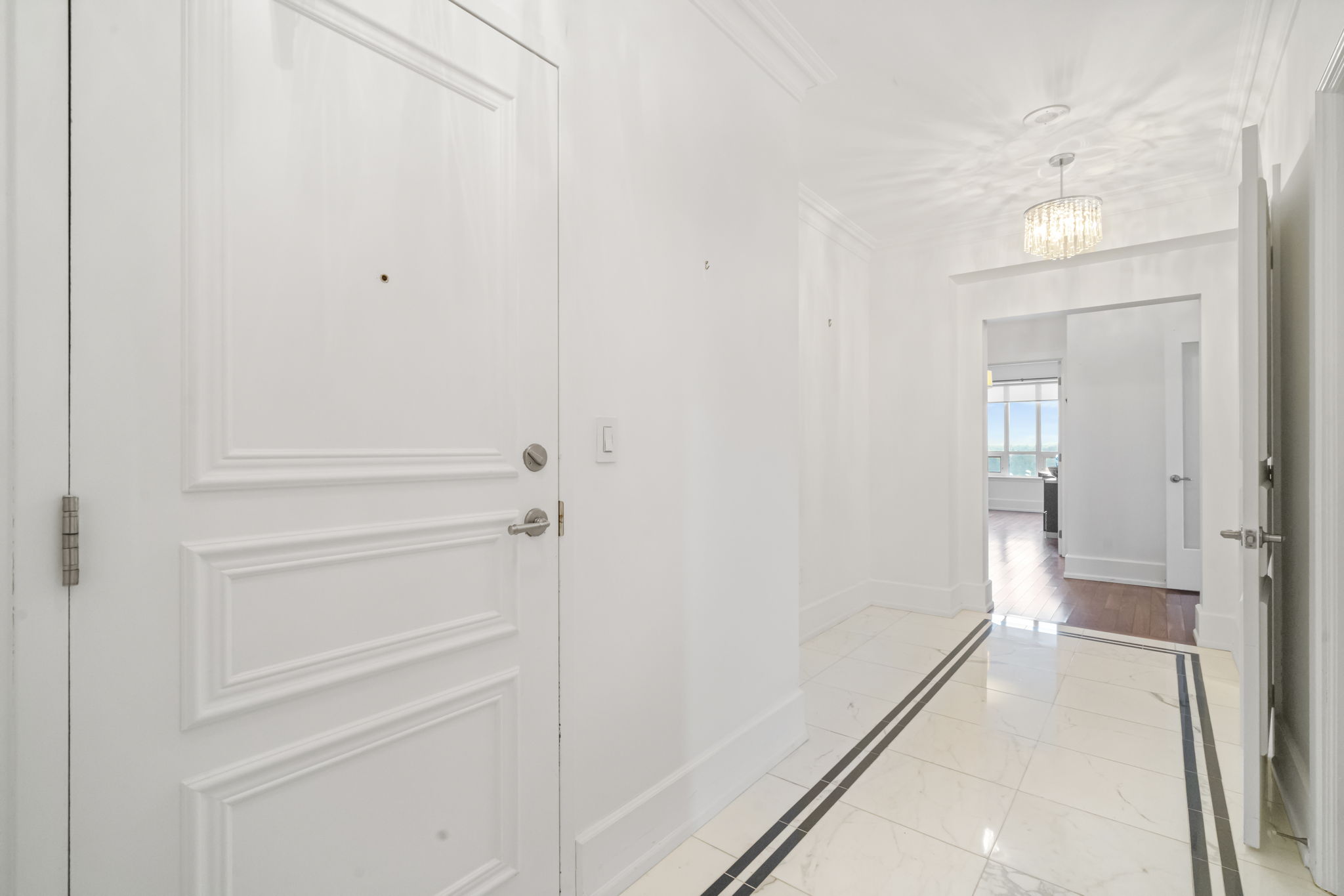 662 Sheppard Ave E Unit 805, Building C Toronto, ON M2K 3E6