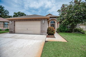 Front Exterior6