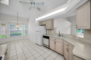 Kitchen6 (1)