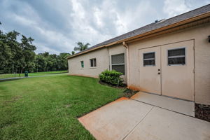 Side Garage Entry