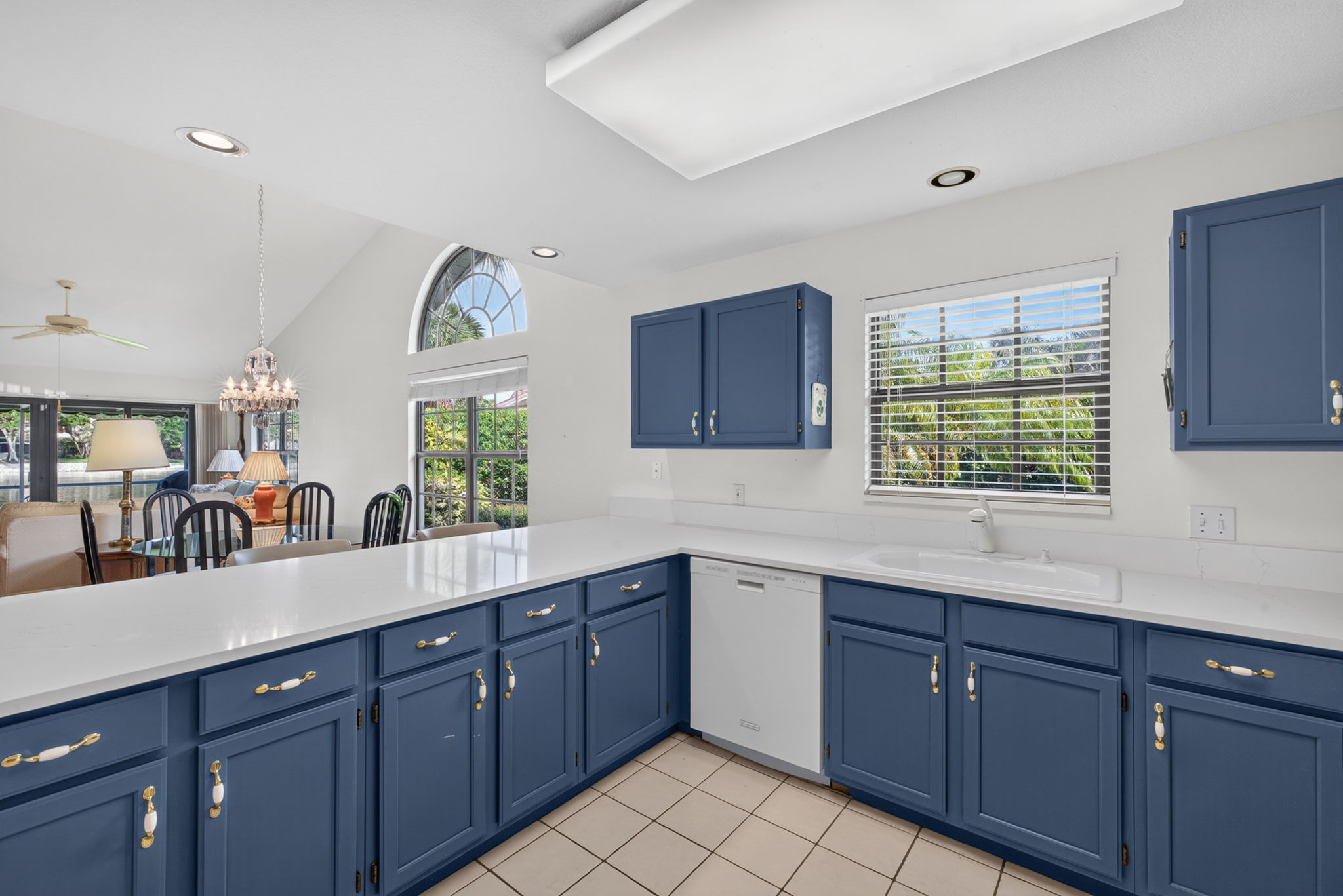 Kitchen 1 of 3
