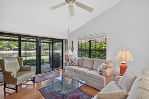 Living Room 4 of 4