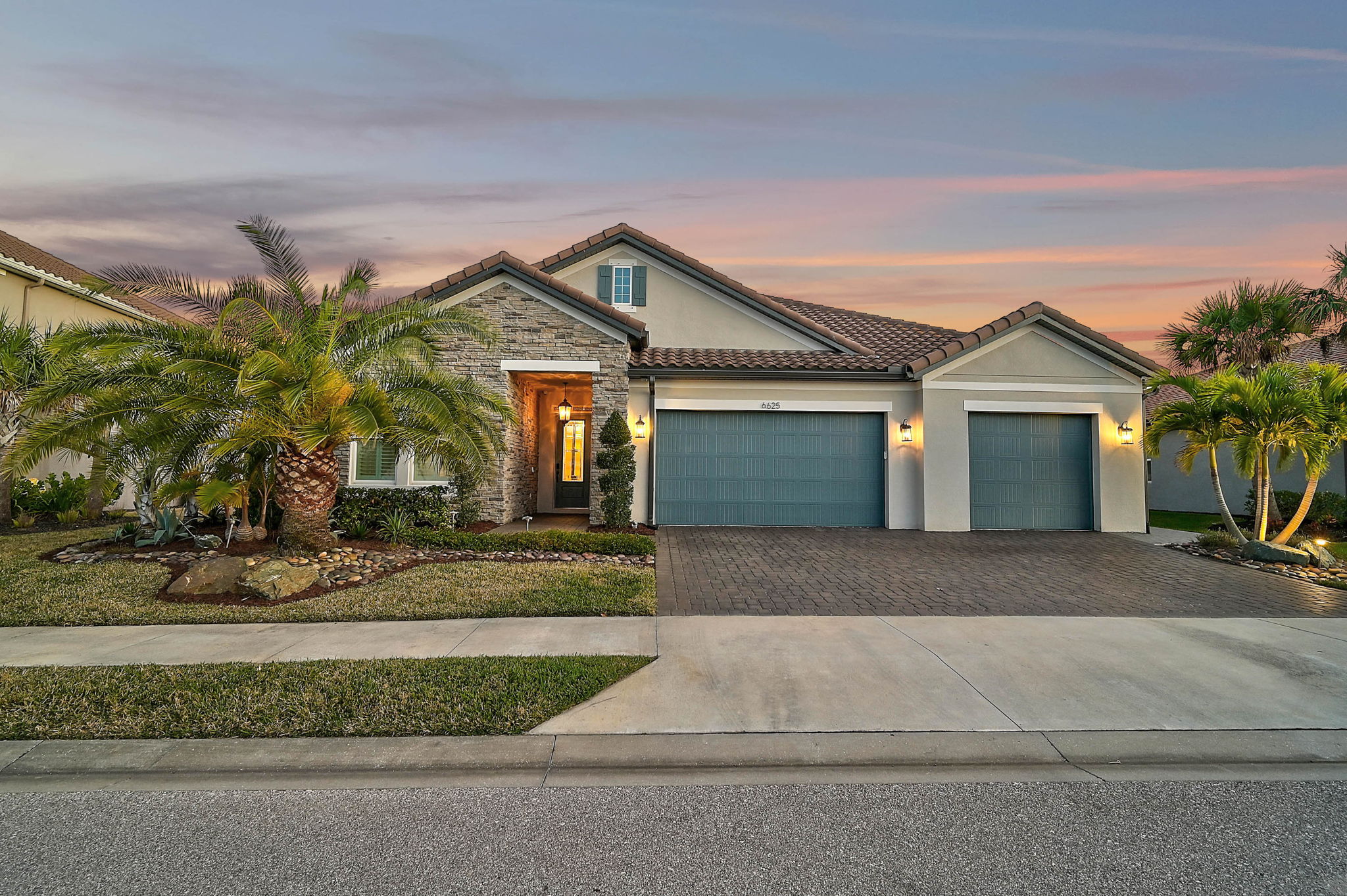 6625 Dovekey Dr - Twilights-5