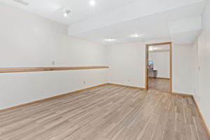  Photo 35