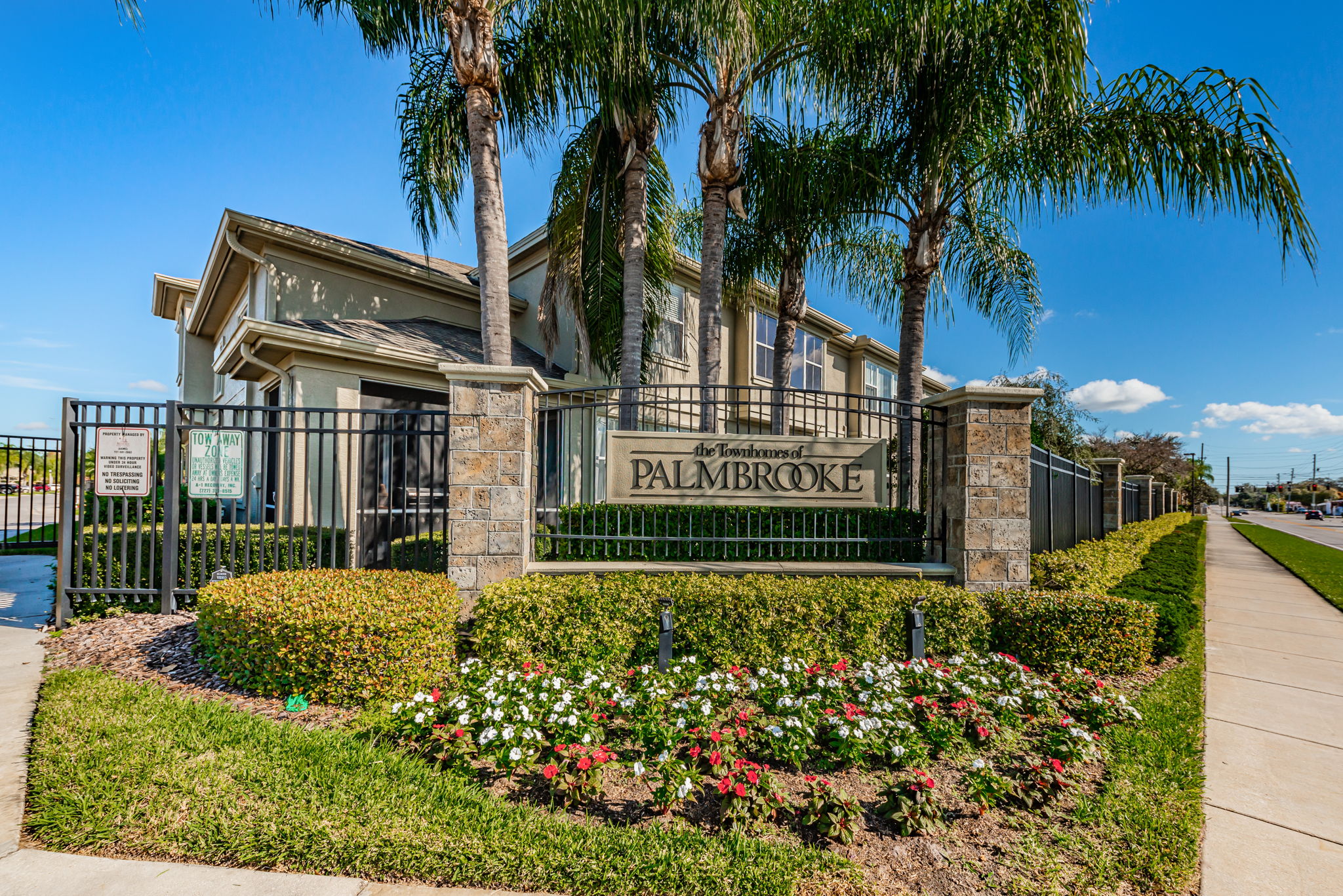 The Townhomes of Palmbrooke Sign