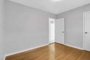  Photo 34