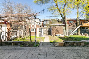  Photo 49