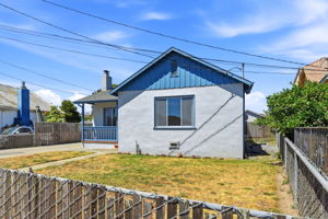 003_F8_663 Myrtle Ave