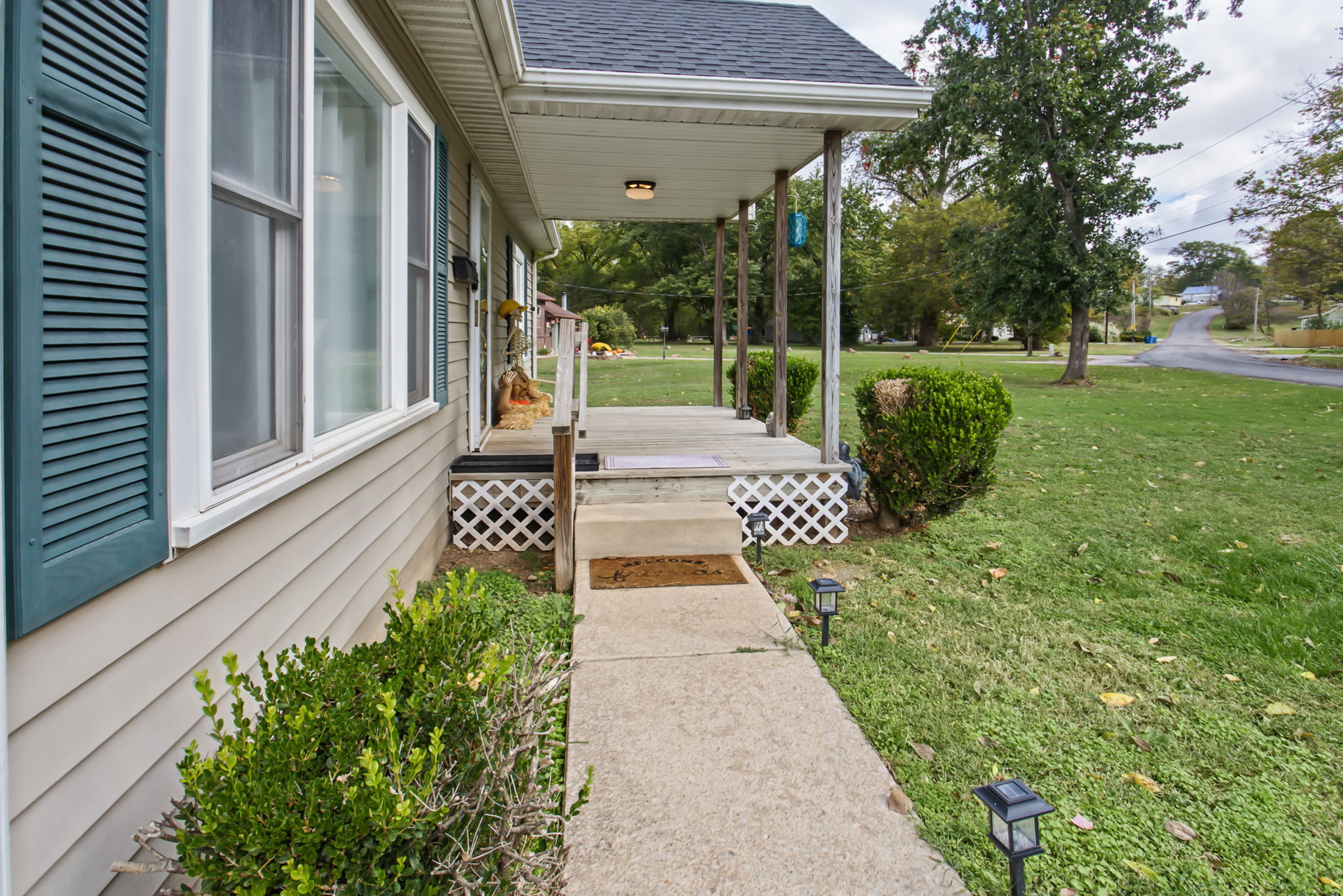  Photo 8