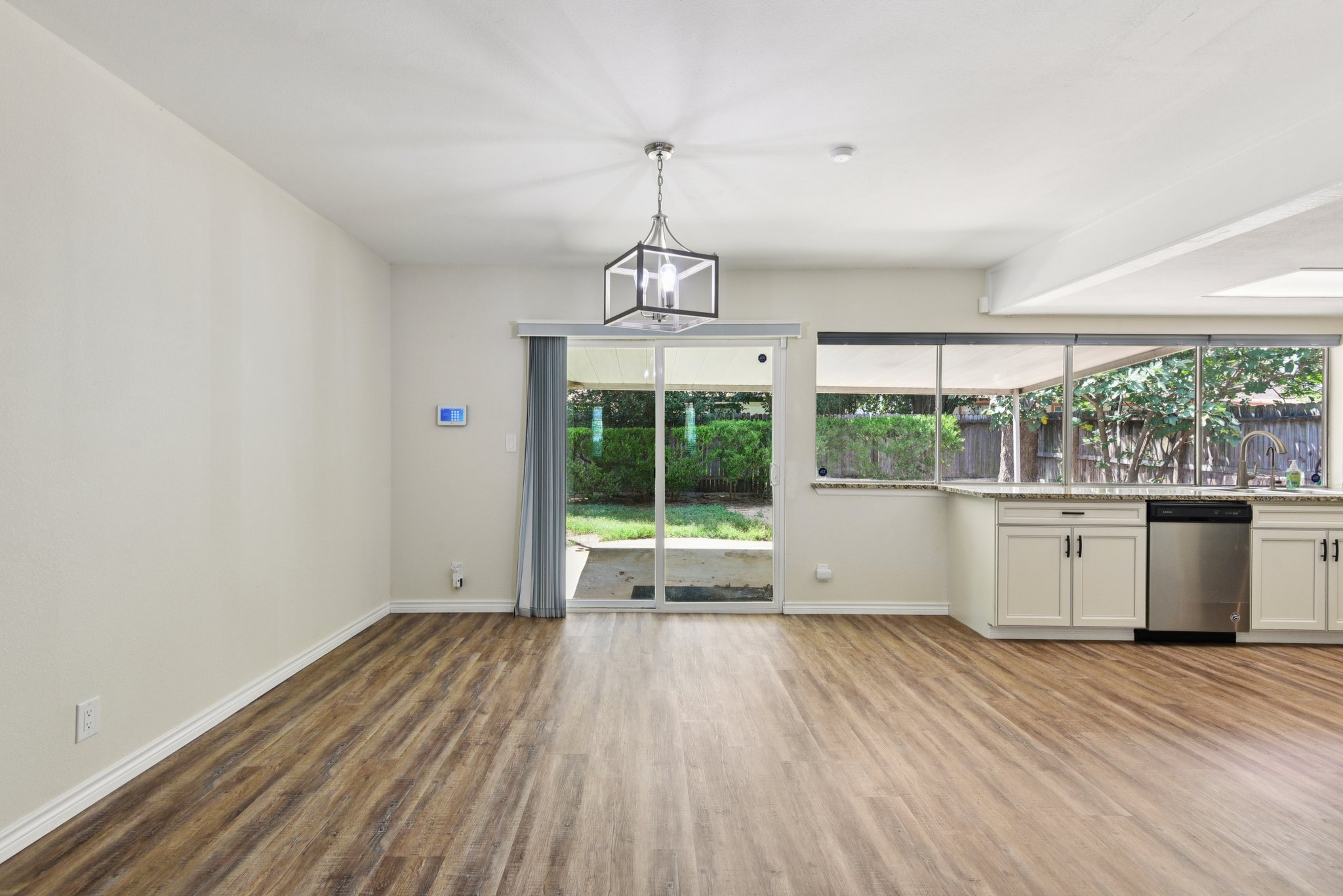 Spring Hollow Dr-S0309-014.jpg