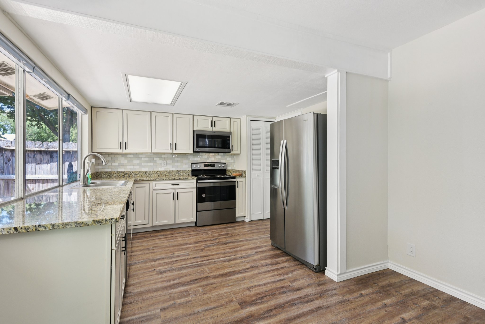 Spring Hollow Dr-S0309-015.jpg