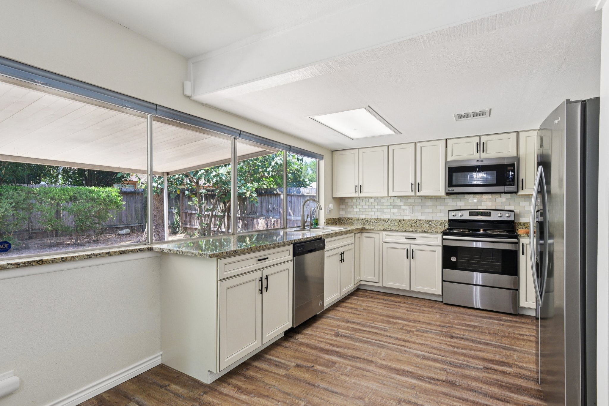 Spring Hollow Dr-S0309-016.jpg