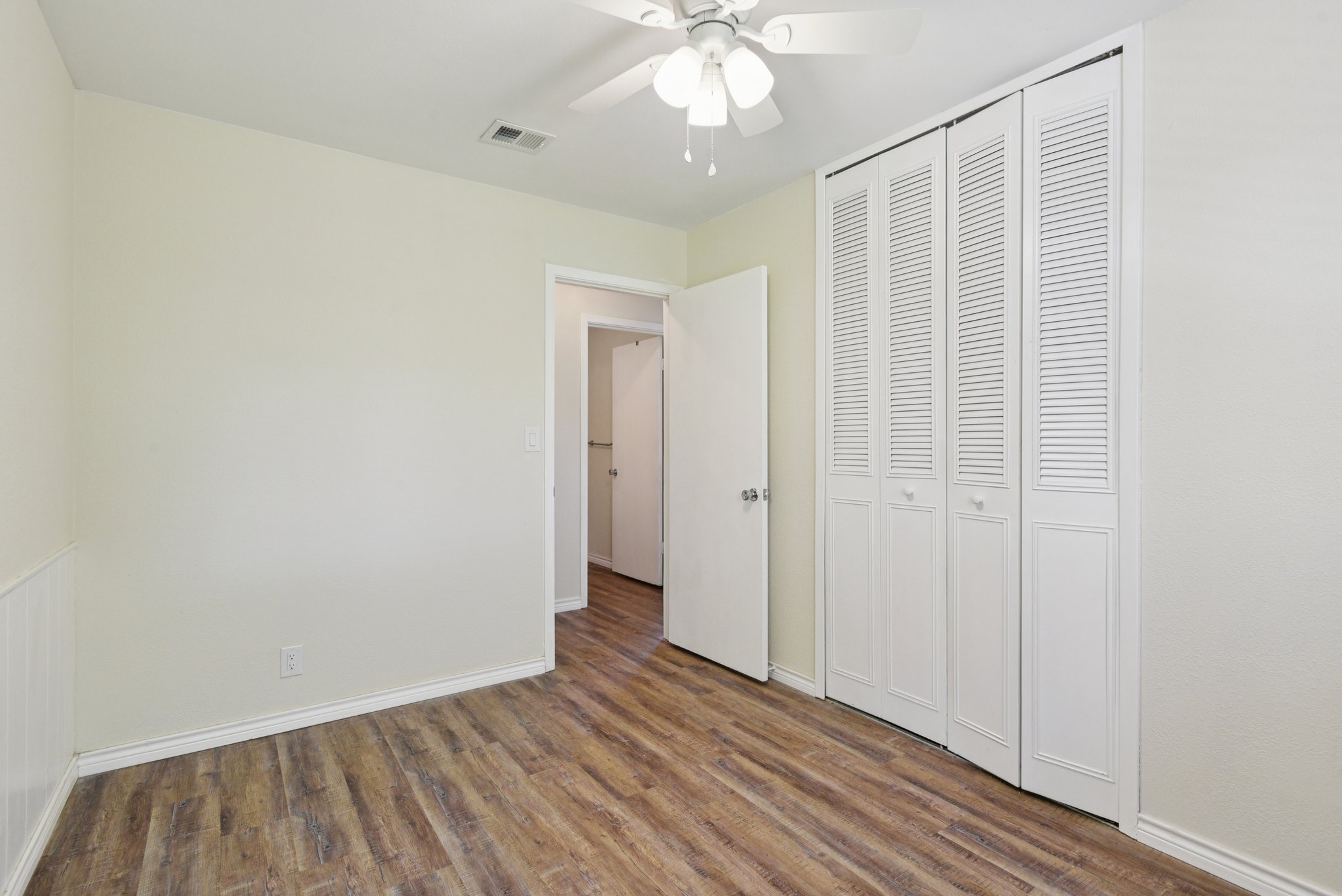 Spring Hollow Dr-S0309-022.jpg