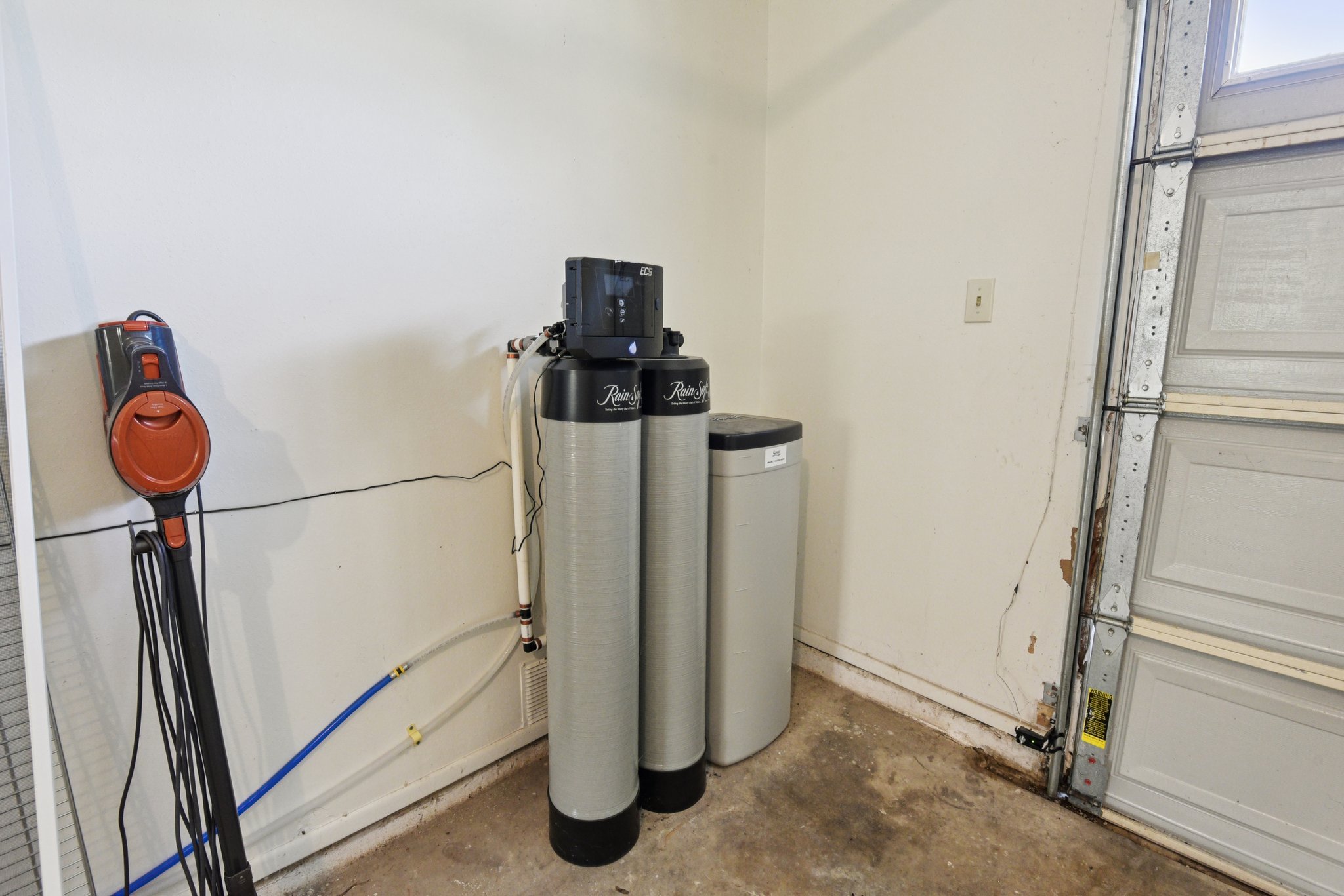 Spring Hollow Dr-S0309-035.jpg