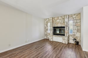 Spring Hollow Dr-S0309-009.jpg