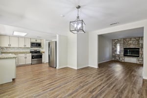 Spring Hollow Dr-S0309-010.jpg