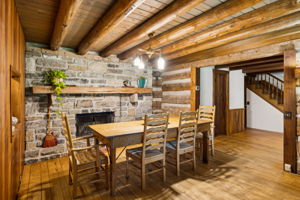  Photo 47