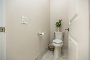  Photo 52