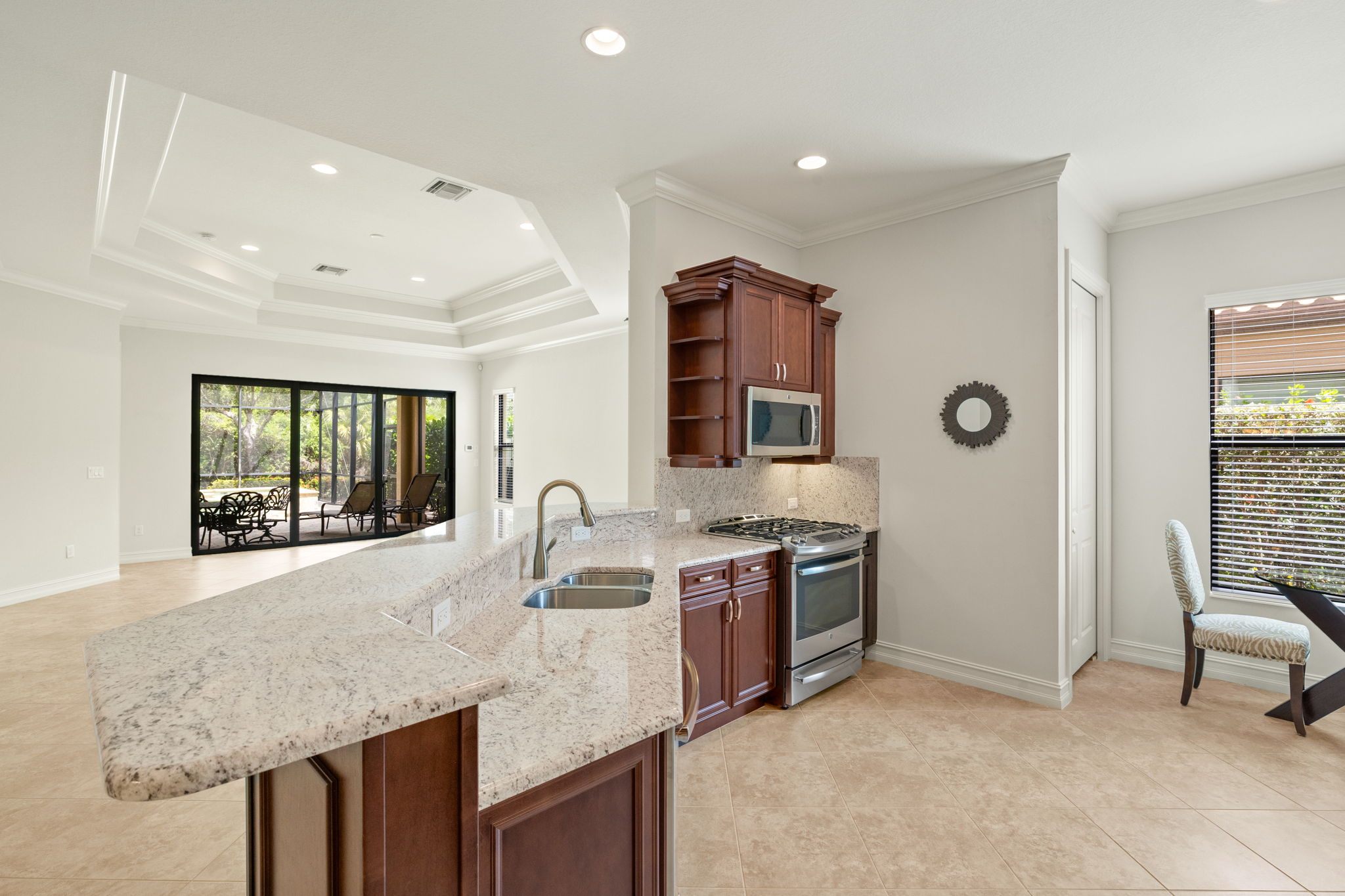 Kitchen 1 of 4