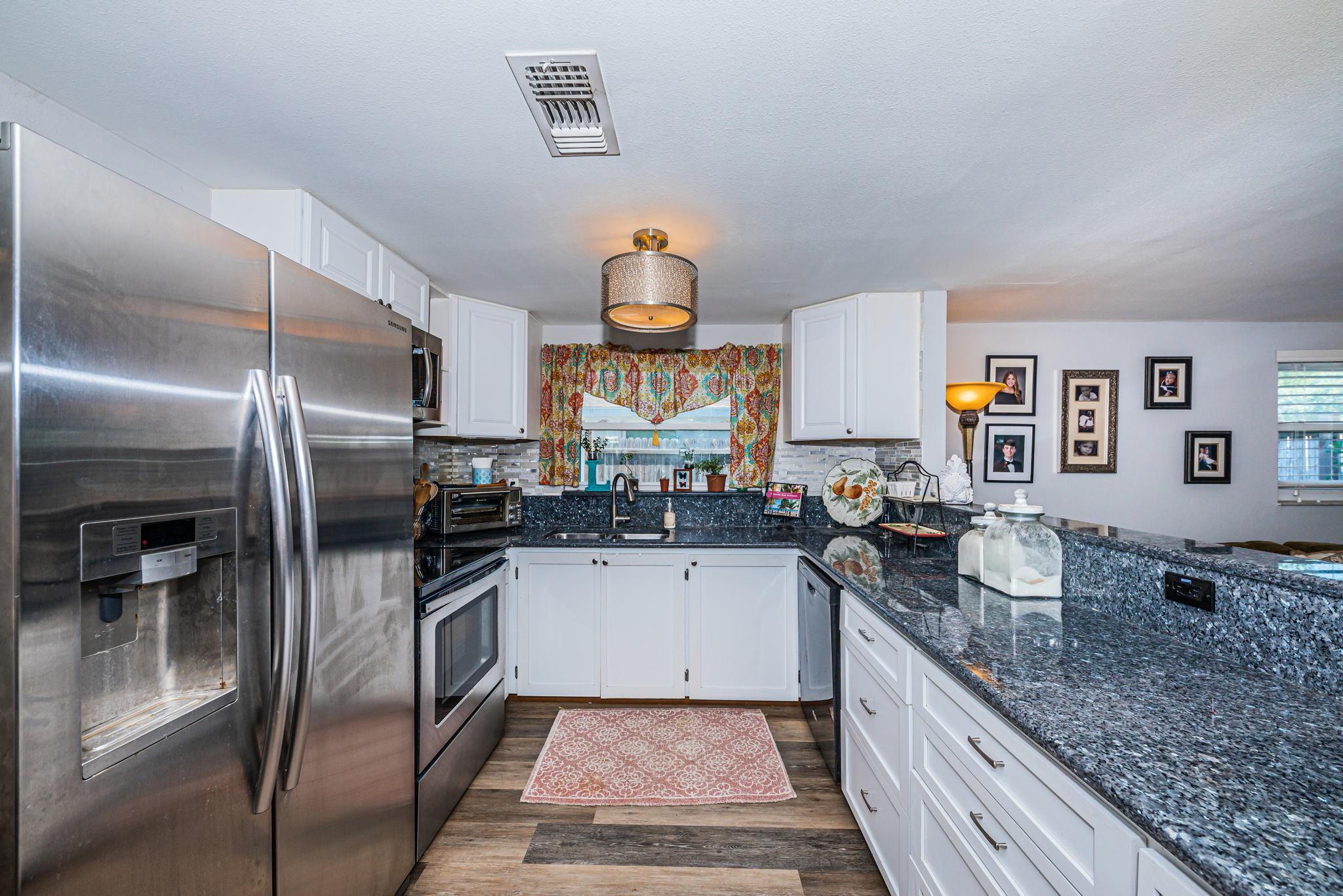 Kitchen 1