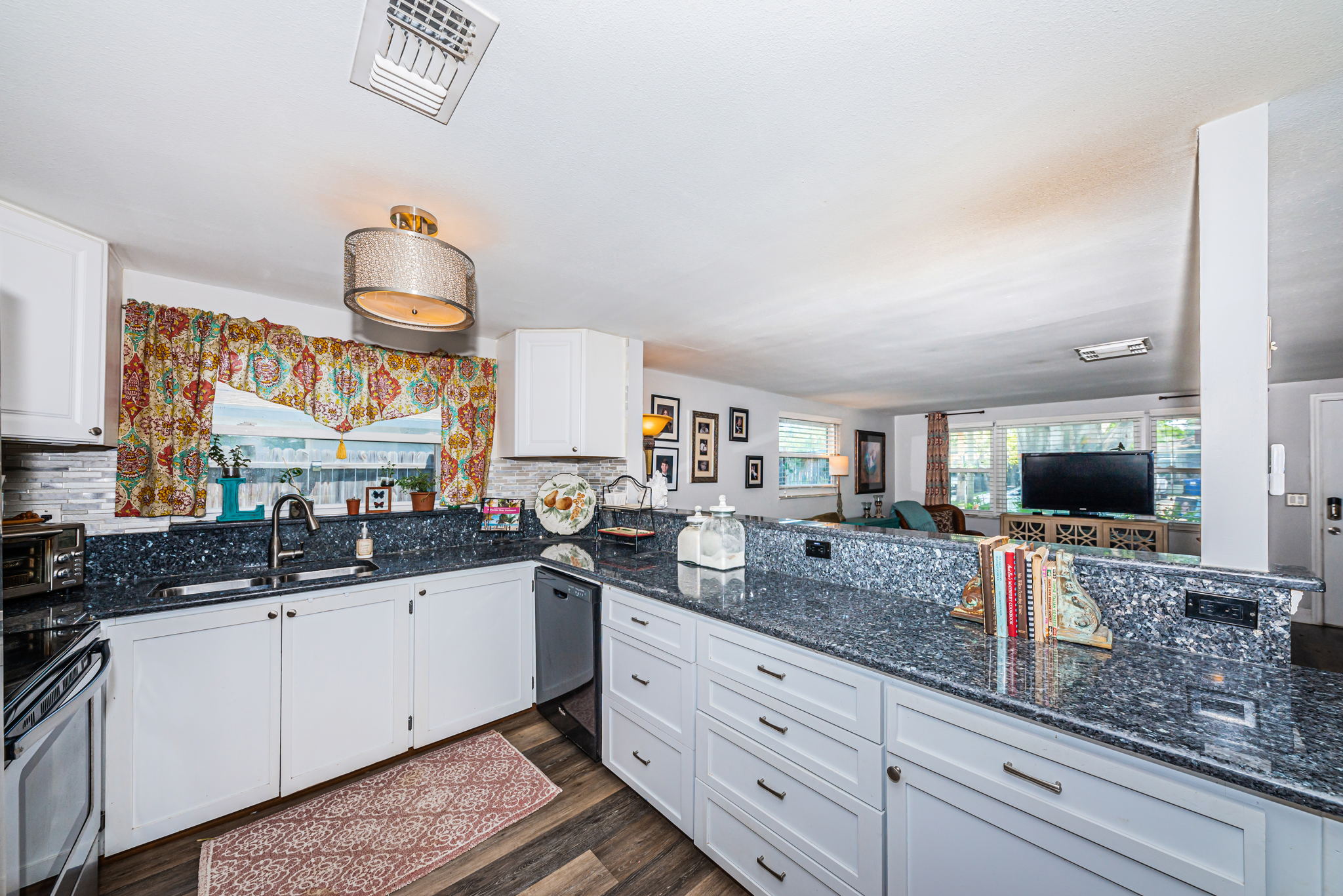Kitchen 2