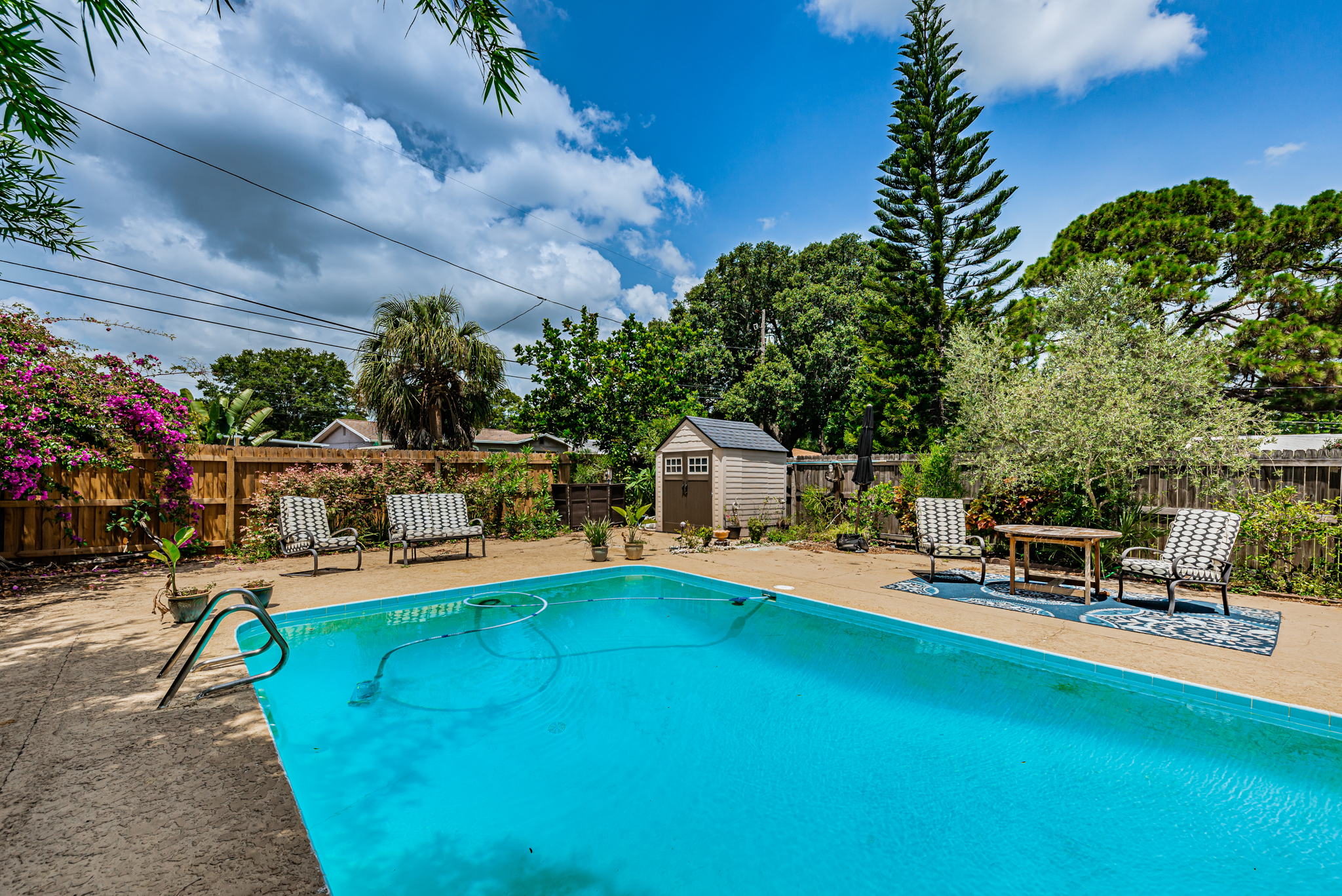 Pool 1