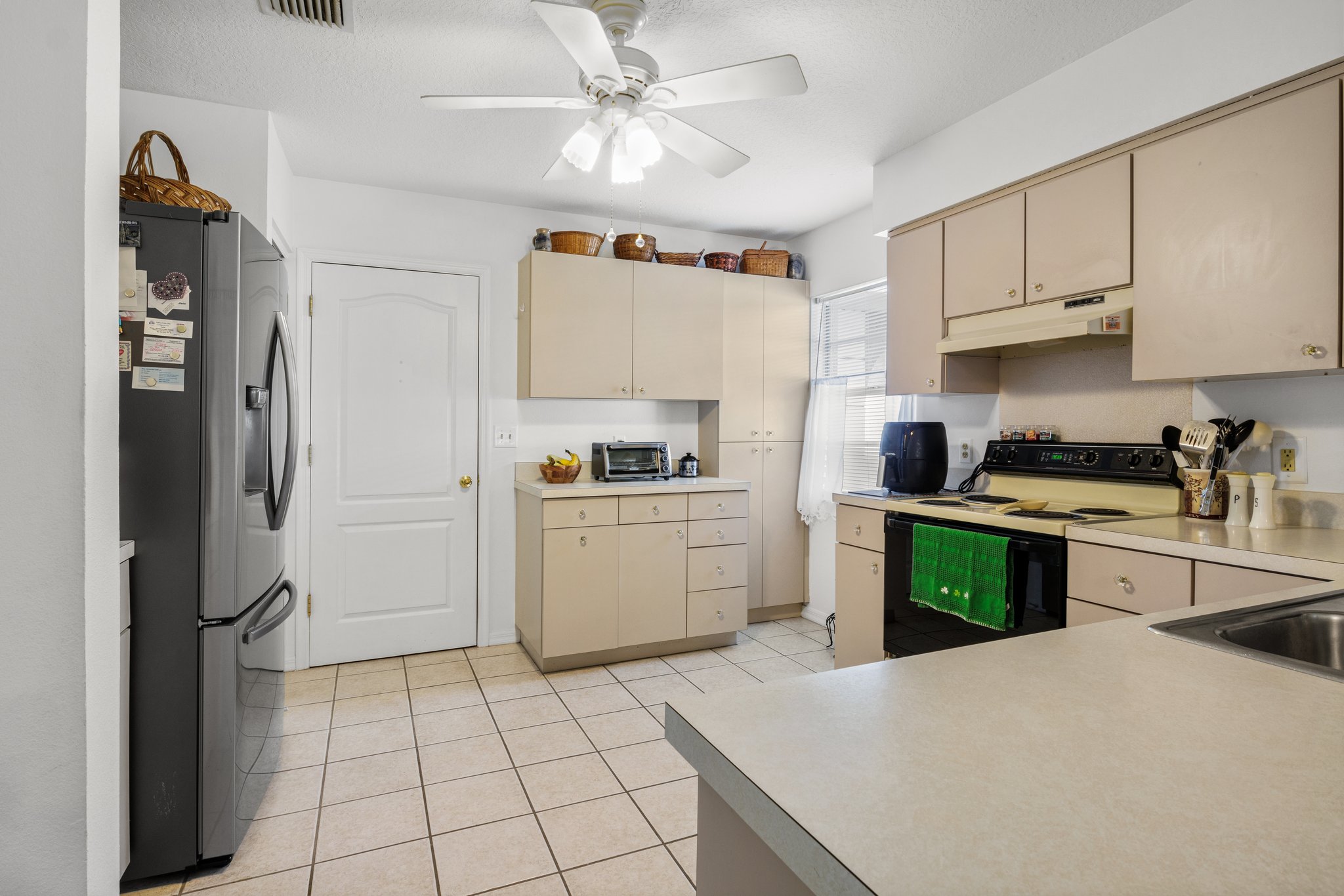 6638 Juniper Ct, Zephyrhills, FL 33542 Huvr Imaging