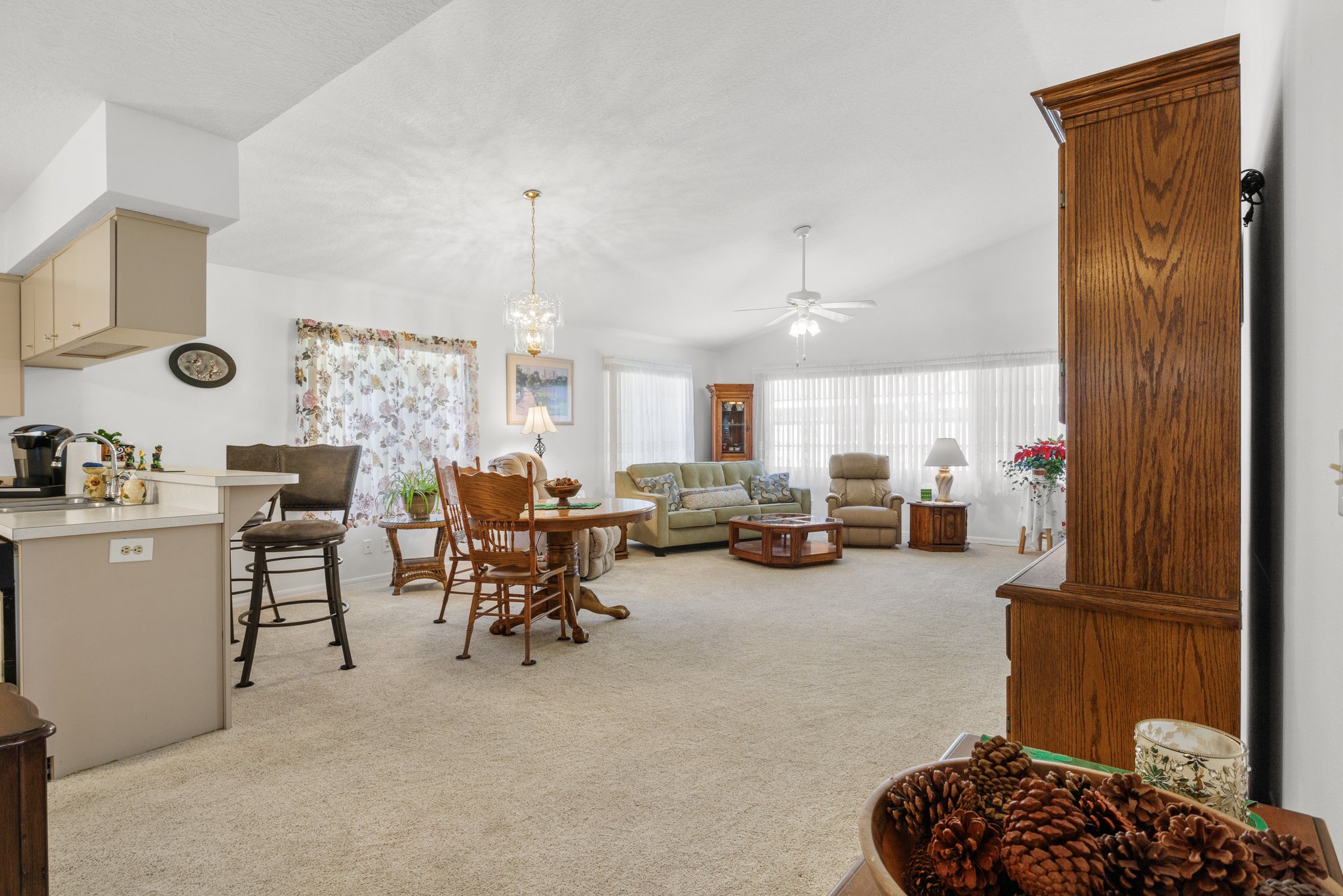 6638 Juniper Ct, Zephyrhills, FL 33542 Huvr Imaging