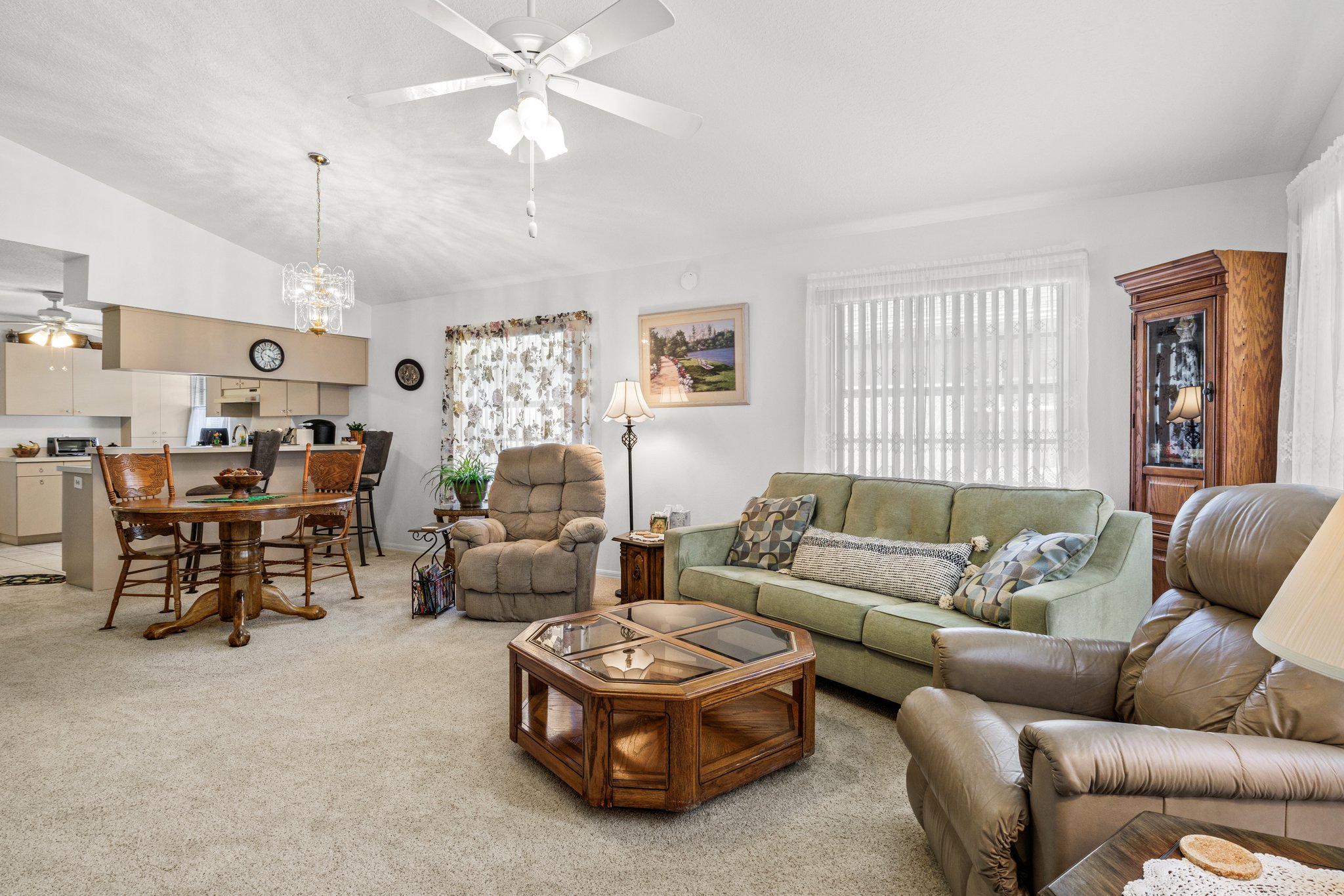 6638 Juniper Ct, Zephyrhills, FL 33542 Huvr Imaging