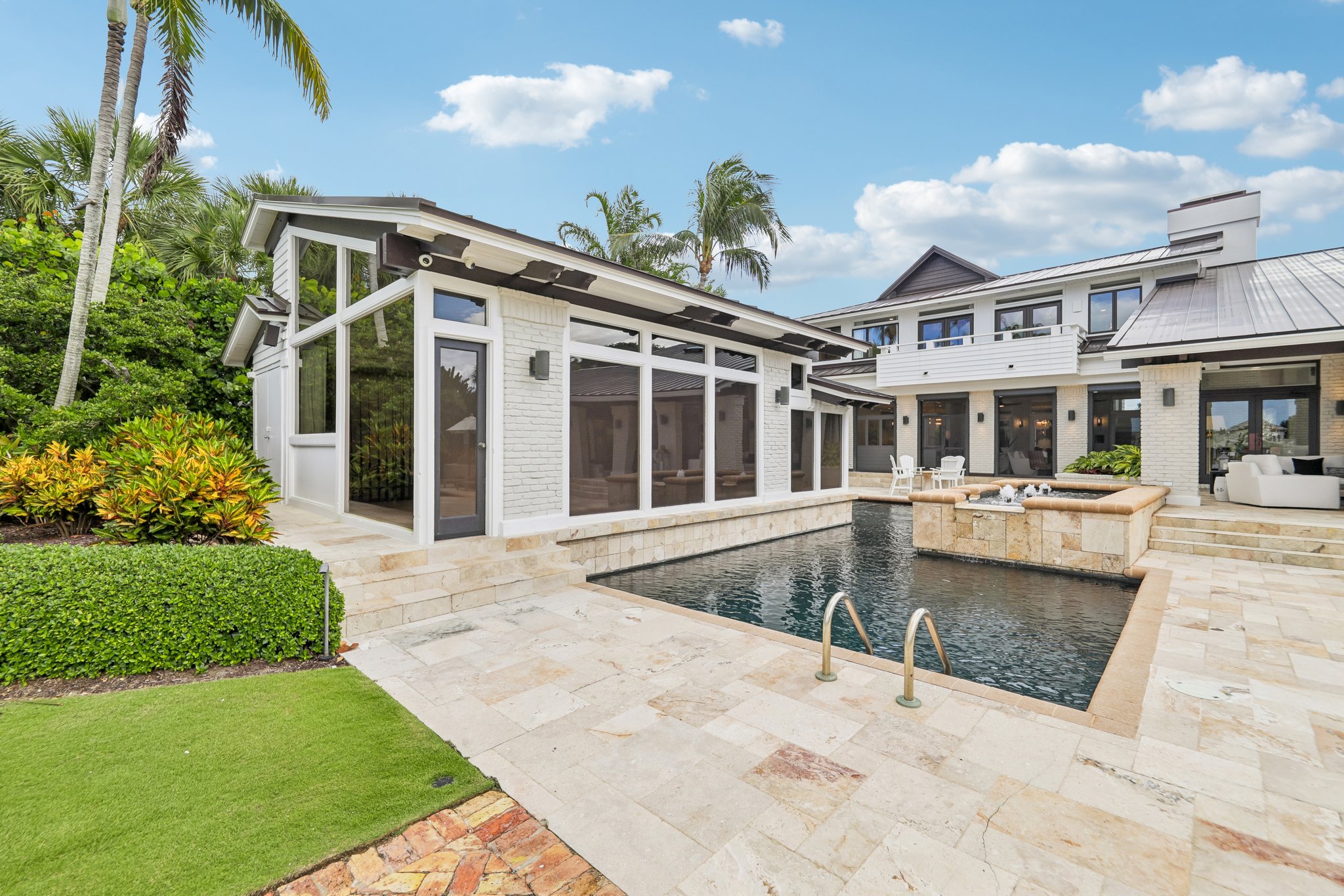 SE South Marina Way-S2310-057.jpg