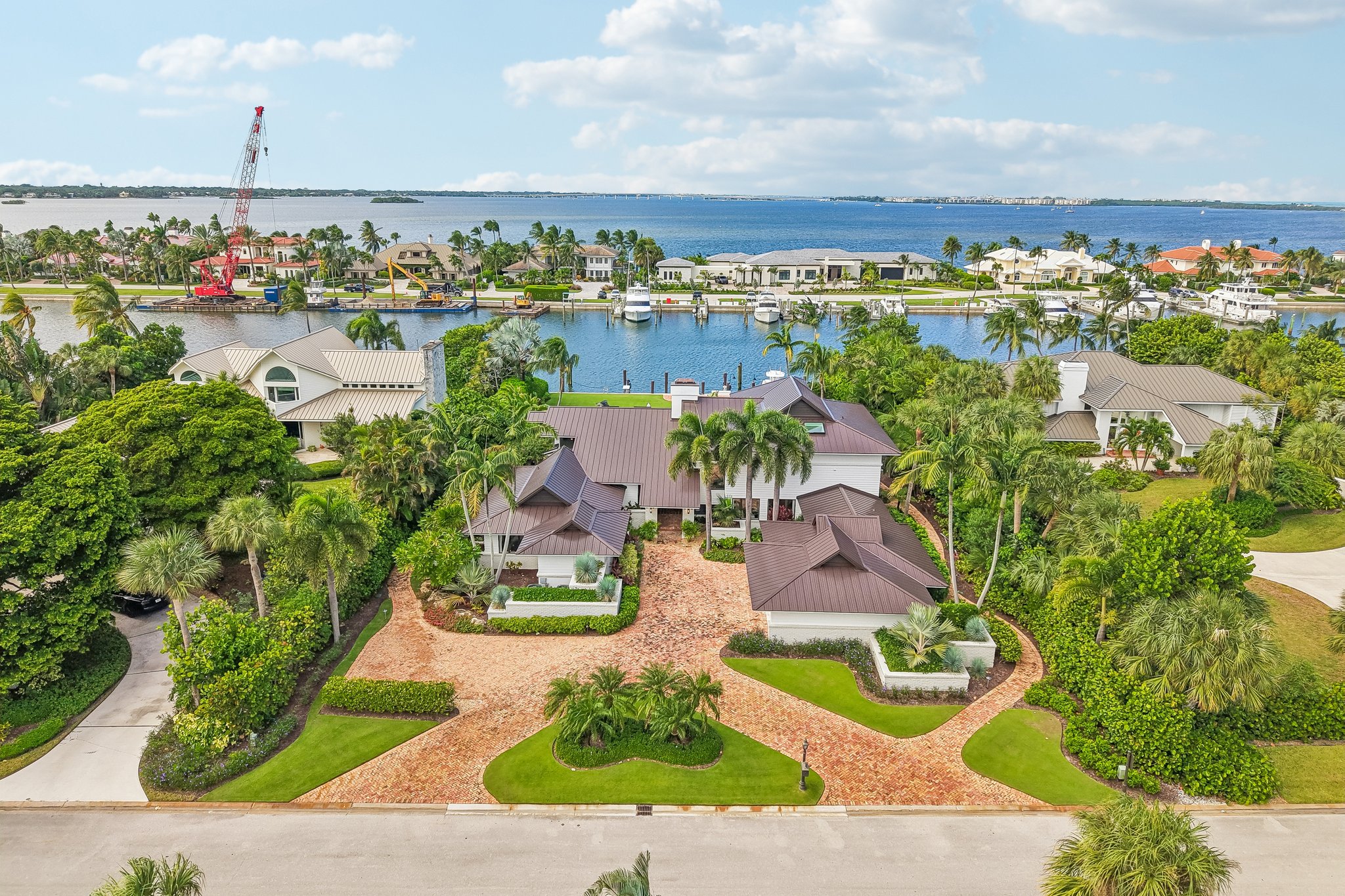 SE South Marina Way-S2310-085.jpg