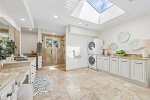 SE South Marina Way-S2310-047.jpg
