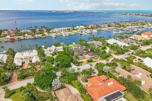SE South Marina Way-S2310-082.jpg
