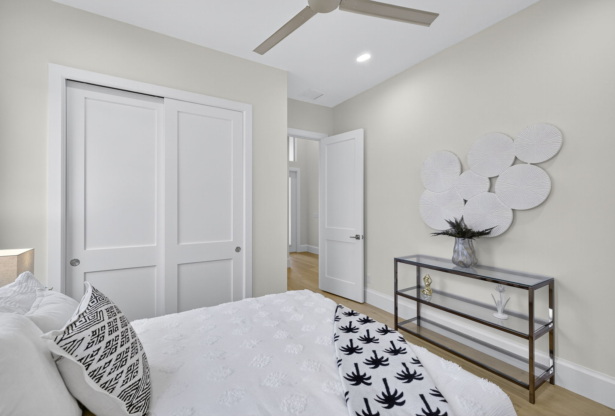 Guest Bedroom 1 - 2 of 2