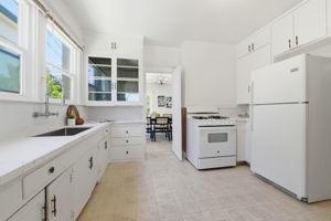 010_F8_664 N El Camino Real