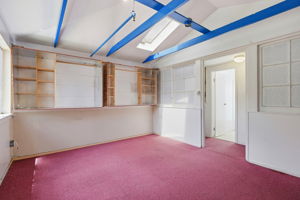 Photo 47